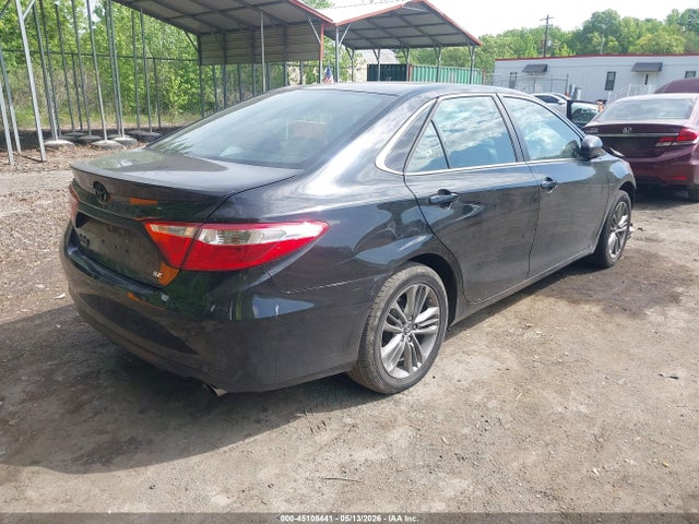 45108441 :رقم المزاد ، 4T1BF1FK1FU902594 vin ، 2015 Toyota Camry Se مزاد بيع