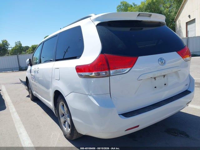 Aukcja sprzedaży 2013 Toyota Sienna Le V6 8 Passenger, vin: 5TDKK3DC2DS350774, numer aukcji: 45108458