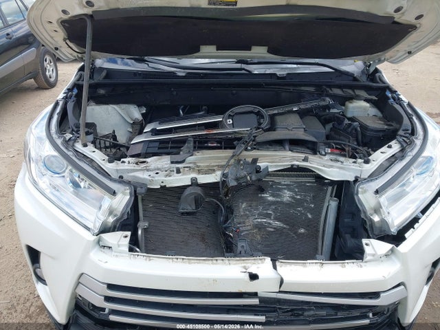 45108500 :رقم المزاد ، 5TDJZRFH0JS912508 vin ، 2018 Toyota Highlander Xle مزاد بيع