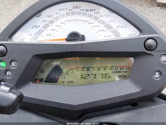 45108535 :رقم المزاد ، JKAEREC18ADA49029 vin ، 2010 Kawasaki Er650 C مزاد بيع