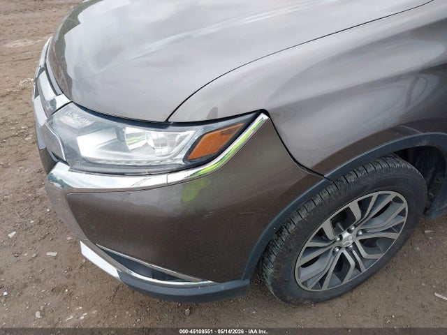 Продажа на аукционе авто 2016 Mitsubishi Outlander Se, vin: JA4AZ3A34GZ043115, номер лота: 45108551