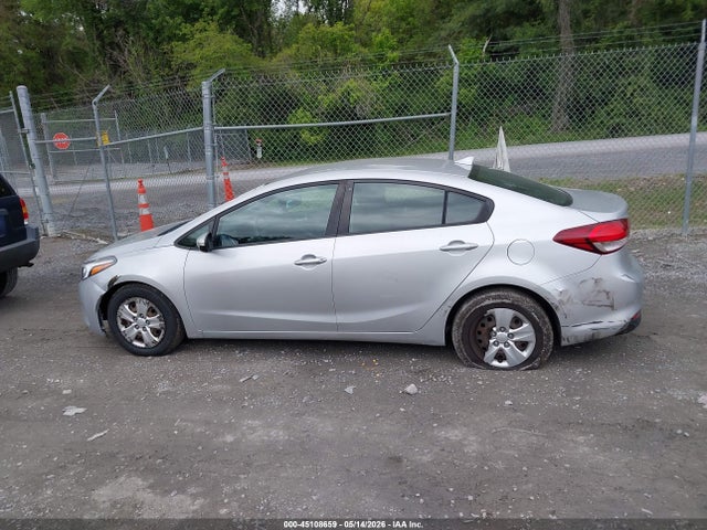 Продажа на аукционе авто 2018 Kia Forte Lx, vin: 3KPFK4A7XJE236459, номер лота: 45108659