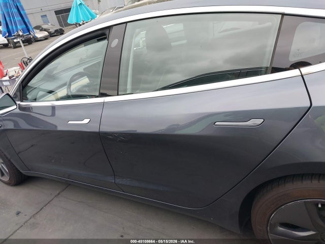 Aukcja sprzedaży 2018 Tesla Model 3 Long Range/mid Range, vin: 5YJ3E1EA5JF018910, numer aukcji: 45108664