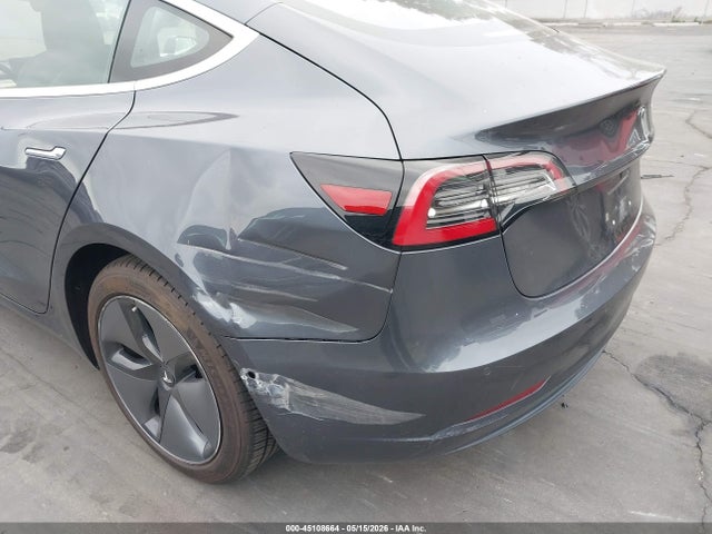 Aukcja sprzedaży 2018 Tesla Model 3 Long Range/mid Range, vin: 5YJ3E1EA5JF018910, numer aukcji: 45108664