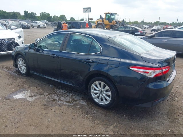Aukcja sprzedaży 2018 Toyota Camry Le, vin: 4T1B11HK6JU581351, numer aukcji: 45108690