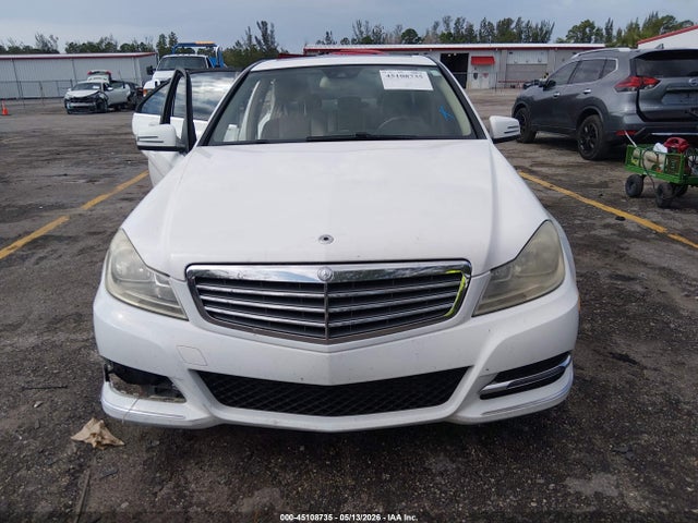 2014 Mercedes-benz C 250 Luxury მანქანა იყიდება აუქციონზე, vin: WDDGF4HB6EA958111, აუქციონის ნომერი: 45108735