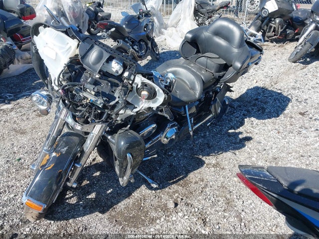 Harley-Davidson Flhtk Electra Glide Ultra Ltd 2014 1HD1KEL14EB662447 Image 2