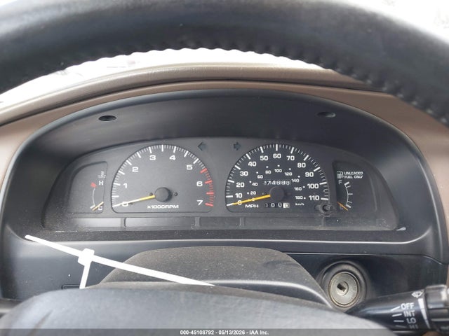 45108792 :رقم المزاد ، JT3GN87R4V0044758 vin ، 1997 Toyota 4runner Sr5 V6 Limited مزاد بيع