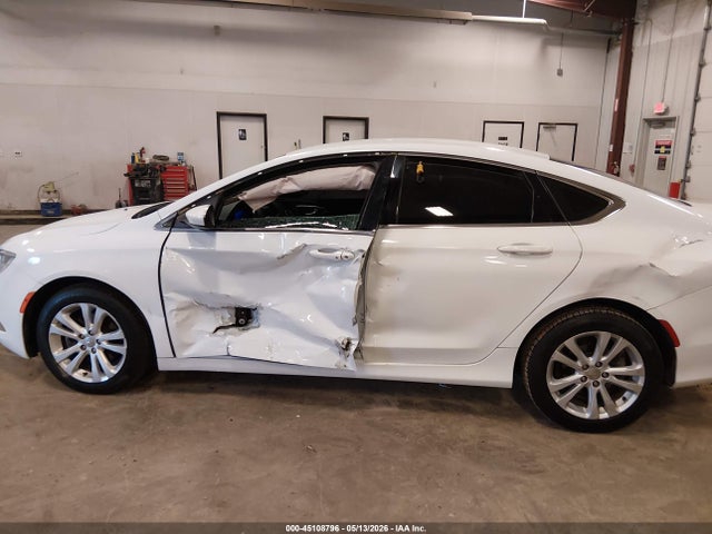 Продаж на аукціоні авто 2015 Chrysler 200 Limited, vin: 1C3CCCAB9FN741155, номер лоту: 45108796