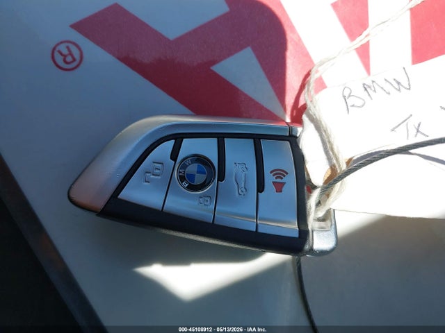 45108912 :رقم المزاد ، 3MW5R7J07M8B81674 vin ، 2021 Bmw 330i Xdrive مزاد بيع