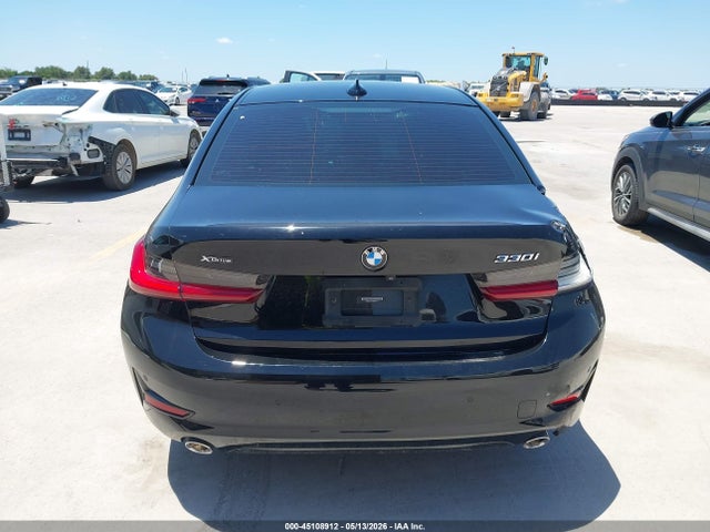 45108912 :رقم المزاد ، 3MW5R7J07M8B81674 vin ، 2021 Bmw 330i Xdrive مزاد بيع