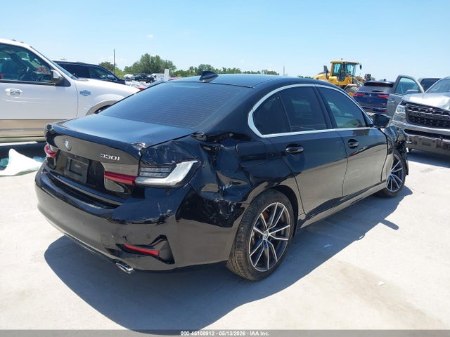 45108912 :رقم المزاد ، 3MW5R7J07M8B81674 vin ، 2021 Bmw 330i Xdrive مزاد بيع