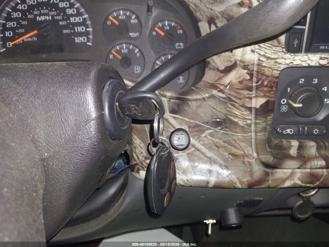 Продажа на аукционе авто 2004 Chevrolet Silverado 2500hd Ls, vin: 1GCHK29U04E202862, номер лота: 45108925