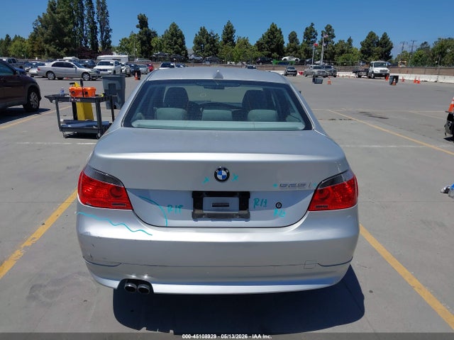 2007 Bmw 525i მანქანა იყიდება აუქციონზე, vin: WBANE53527CY05581, აუქციონის ნომერი: 45108929