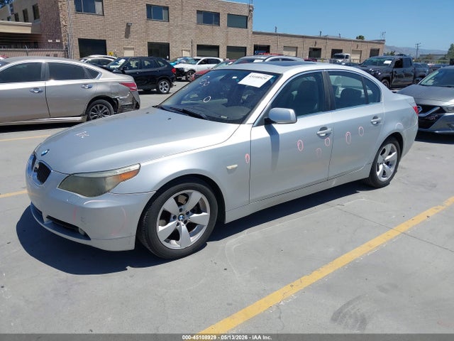 2007 Bmw 525i მანქანა იყიდება აუქციონზე, vin: WBANE53527CY05581, აუქციონის ნომერი: 45108929