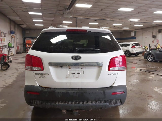 2013 Kia Sorento Ex V6 მანქანა იყიდება აუქციონზე, vin: 5XYKUDA2XDG401432, აუქციონის ნომერი: 45108959