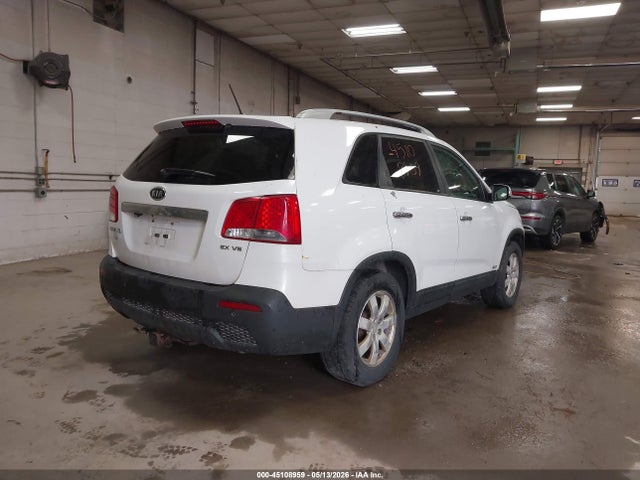 2013 Kia Sorento Ex V6 მანქანა იყიდება აუქციონზე, vin: 5XYKUDA2XDG401432, აუქციონის ნომერი: 45108959