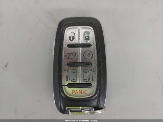 Auction sale of the 2018 Chrysler Pacifica Touring L, vin: 2C4RC1BG5JR120866, lot number: 45109000