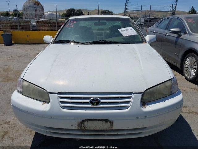 Продаж на аукціоні авто 1998 Toyota Camry Le, vin: JT2BG22K1W0211272, номер лоту: 45109031