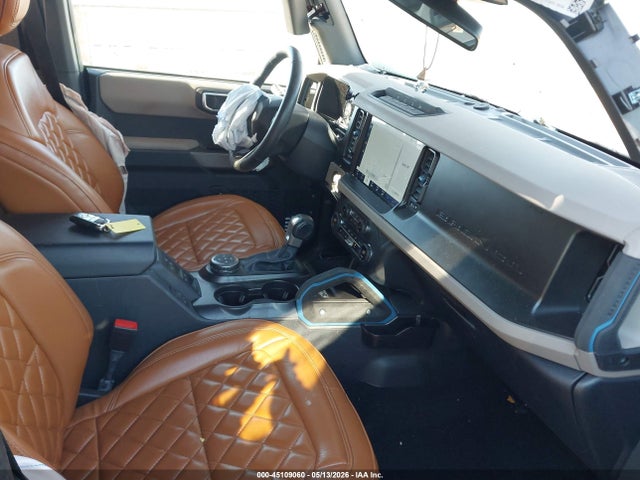 Продажа на аукционе авто 2023 Ford Bronco Wildtrak, vin: 1FMEE5DPXPLB05502, номер лота: 45109060