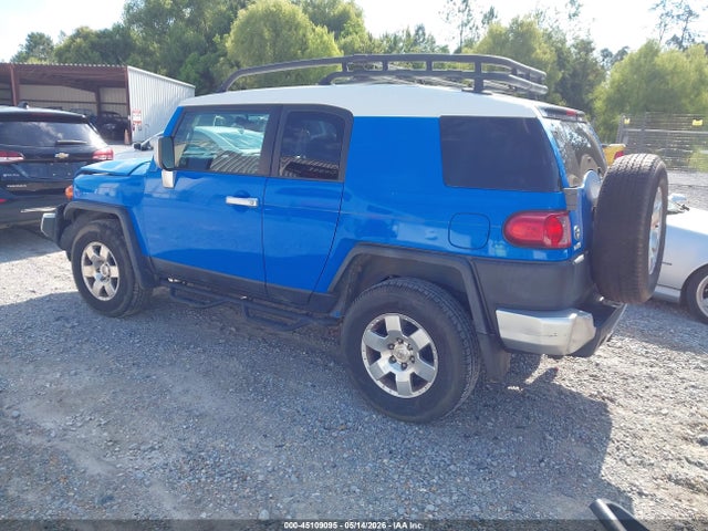 Auction sale of the 2007 Toyota Fj Cruiser, vin: JTEBU11F270079702, lot number: 45109095