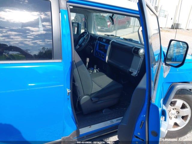 Auction sale of the 2007 Toyota Fj Cruiser, vin: JTEBU11F270079702, lot number: 45109095
