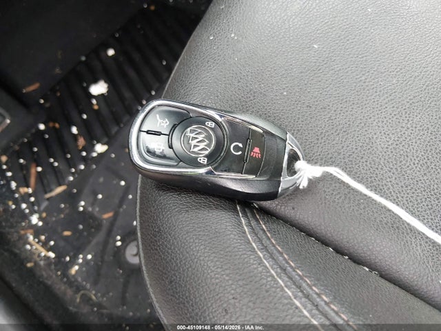 45109148 :رقم المزاد ، W04GV8SX4J1103257 vin ، 2018 Buick Regal Tourx Essence مزاد بيع