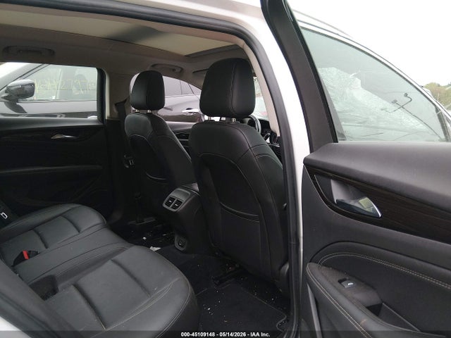45109148 :رقم المزاد ، W04GV8SX4J1103257 vin ، 2018 Buick Regal Tourx Essence مزاد بيع