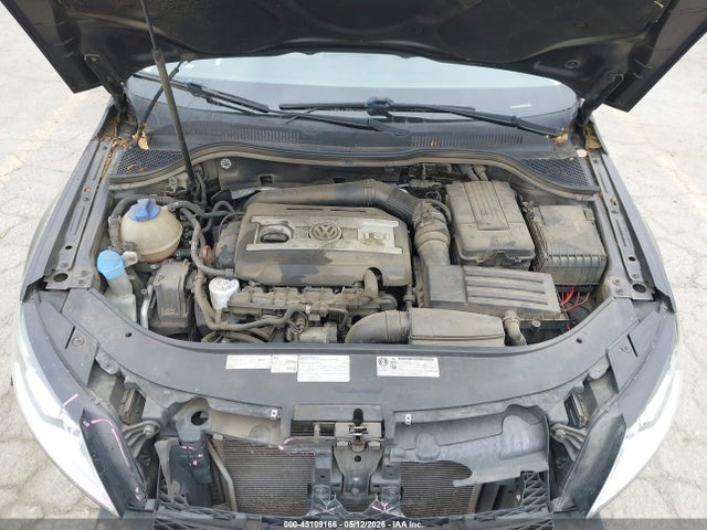 Продаж на аукціоні авто 2013 Volkswagen Cc 2.0t Sport, vin: WVWBP7AN4DE512862, номер лоту: 45109166