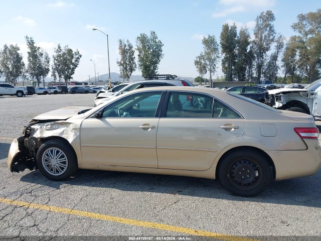 2010 Toyota Camry Le მანქანა იყიდება აუქციონზე, vin: 4T4BF3EK5AR029962, აუქციონის ნომერი: 45109167