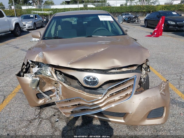 2010 Toyota Camry Le მანქანა იყიდება აუქციონზე, vin: 4T4BF3EK5AR029962, აუქციონის ნომერი: 45109167