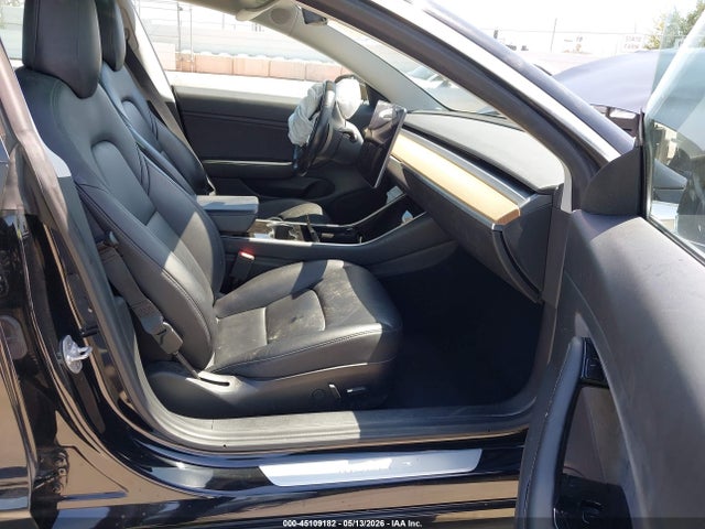 Продаж на аукціоні авто 2019 Tesla Model 3 Long Range/mid Range/standard Range/standard Range Plus, vin: 5YJ3E1EA8KF331032, номер лоту: 45109182