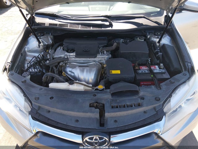 2015 Toyota Camry Le მანქანა იყიდება აუქციონზე, vin: 4T4BF1FK0FR484857, აუქციონის ნომერი: 45109221