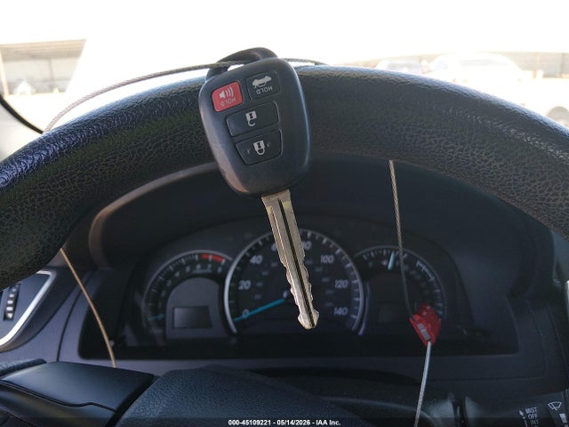 2015 Toyota Camry Le მანქანა იყიდება აუქციონზე, vin: 4T4BF1FK0FR484857, აუქციონის ნომერი: 45109221