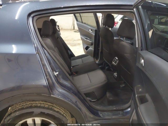 Продажа на аукционе авто 2017 Kia Sportage Lx, vin: KNDPMCAC7H7156794, номер лота: 45109276