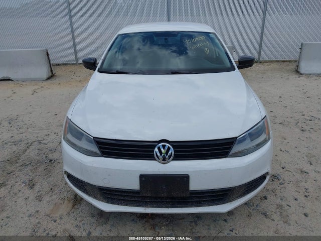 2014 Volkswagen Jetta 2.0l S მანქანა იყიდება აუქციონზე, vin: 3VW2K7AJ3EM367639, აუქციონის ნომერი: 45109287