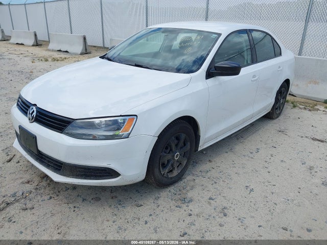 2014 Volkswagen Jetta 2.0l S მანქანა იყიდება აუქციონზე, vin: 3VW2K7AJ3EM367639, აუქციონის ნომერი: 45109287