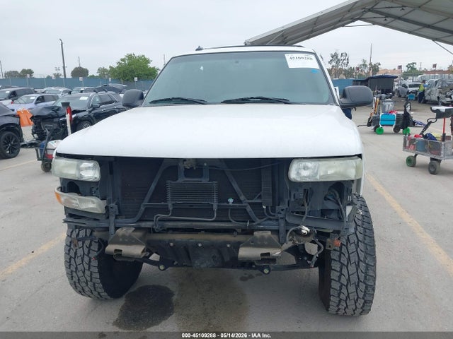 2003 Chevrolet Suburban 1500 Ls მანქანა იყიდება აუქციონზე, vin: 3GNEC16T03G245179, აუქციონის ნომერი: 45109288