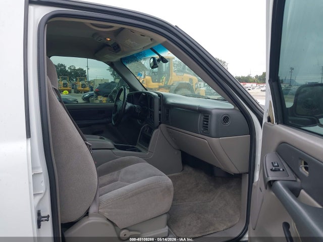 2003 Chevrolet Suburban 1500 Ls მანქანა იყიდება აუქციონზე, vin: 3GNEC16T03G245179, აუქციონის ნომერი: 45109288