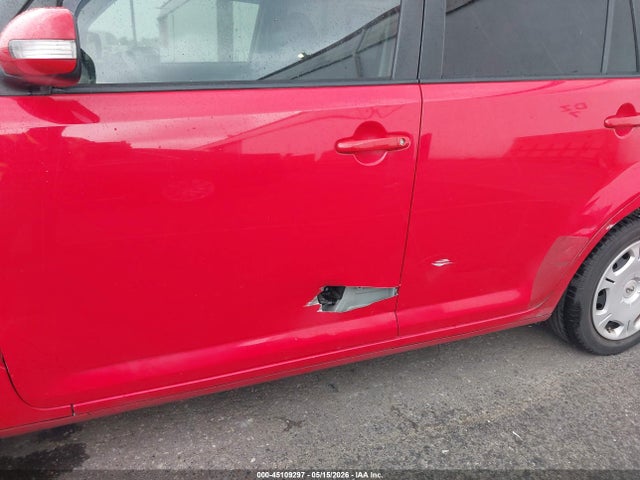 Scion Xb Release Series 2014 JTLZE4FEXEJ050543 Image 17