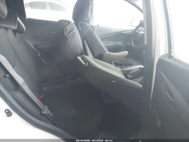 Продажа на аукционе авто 2017 Chevrolet Spark Ls Cvt, vin: KL8CB6SA4HC808774, номер лота: 45109365