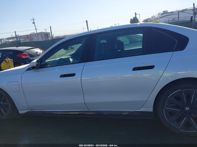 BMW 750e Xdrive 2025 WBA43EH01SCV37923 Image 14