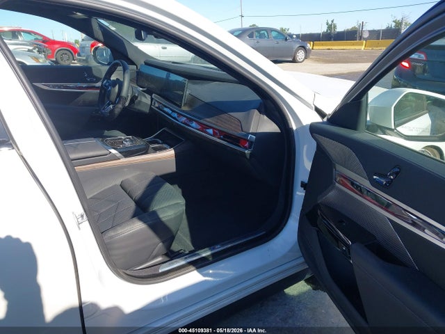 BMW 750e Xdrive 2025 WBA43EH01SCV37923 Image 5