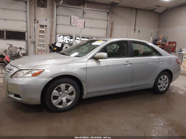 45109383 :رقم المزاد ، 4T1BE46KX7U158788 vin ، 2007 Toyota Camry Le مزاد بيع