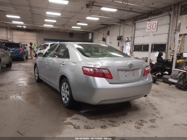 45109383 :رقم المزاد ، 4T1BE46KX7U158788 vin ، 2007 Toyota Camry Le مزاد بيع