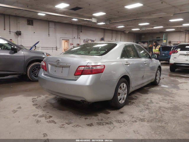 45109383 :رقم المزاد ، 4T1BE46KX7U158788 vin ، 2007 Toyota Camry Le مزاد بيع