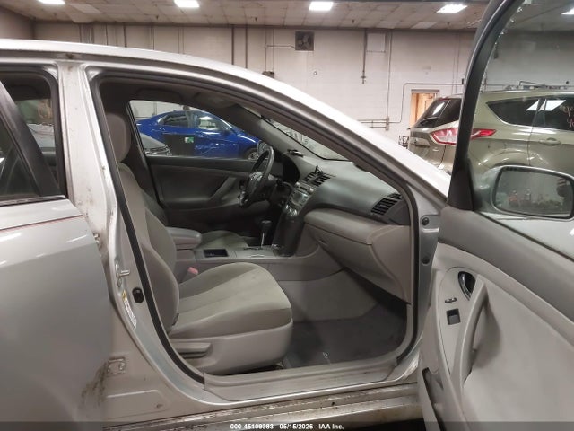 45109383 :رقم المزاد ، 4T1BE46KX7U158788 vin ، 2007 Toyota Camry Le مزاد بيع