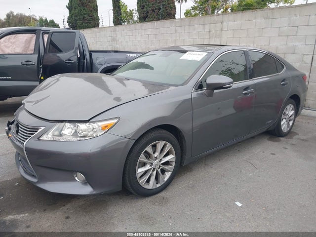 Lexus ES 300H 2014 JTHBW1GG8E2053541 Image 2