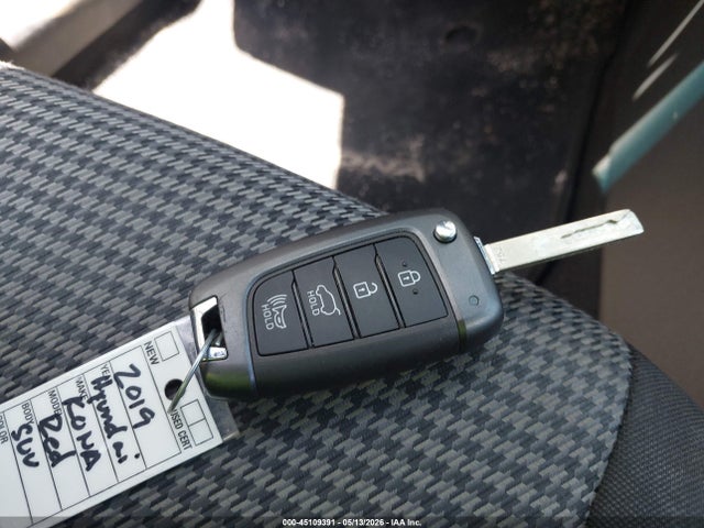 2019 Hyundai Kona Se მანქანა იყიდება აუქციონზე, vin: KM8K1CAA7KU358086, აუქციონის ნომერი: 45109391
