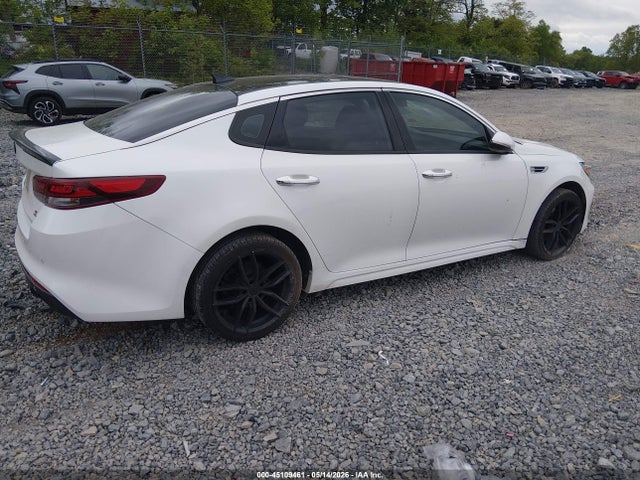2018 Kia Optima S მანქანა იყიდება აუქციონზე, vin: 5XXGT4L30JG241107, აუქციონის ნომერი: 45109461